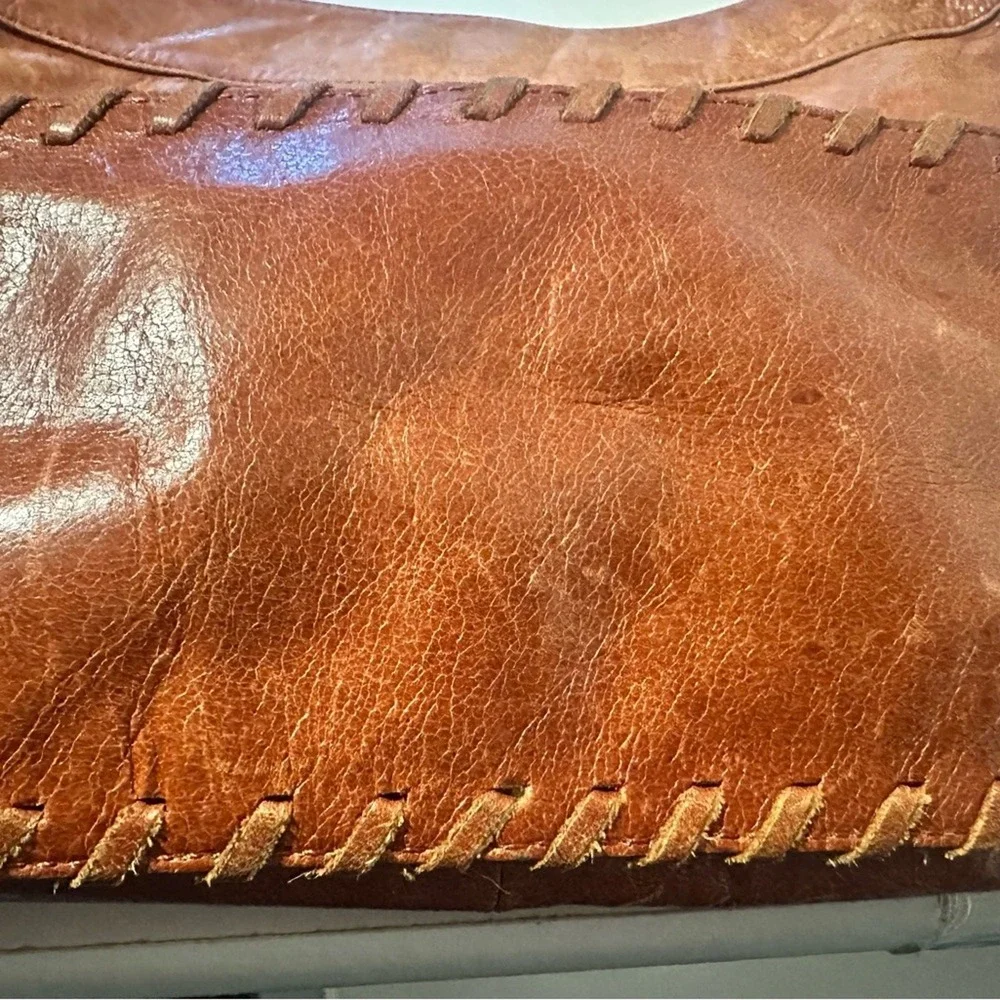 Hobo Originals Brown Leather Shoulder Bag Magnetic Top Zipper Side Pocket